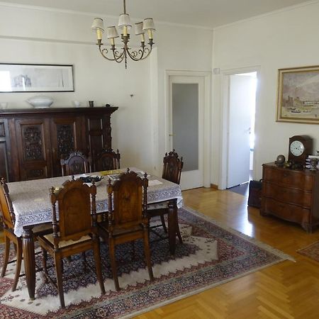 Eleni'S Home In Athens-Room Rental Buitenkant foto